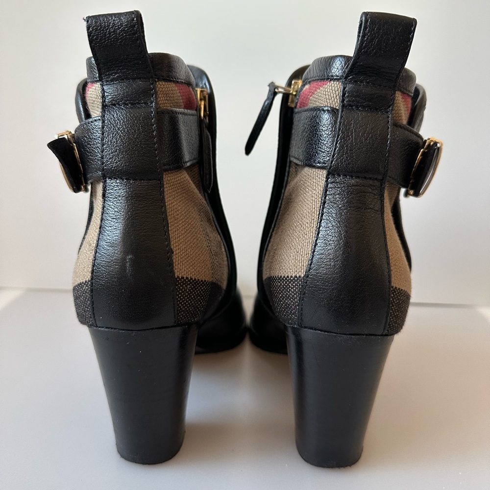 Burberry Black and Beige Ankle Booties They Are Beautiful But A Tad Small For Me - Picture 4 of 16
